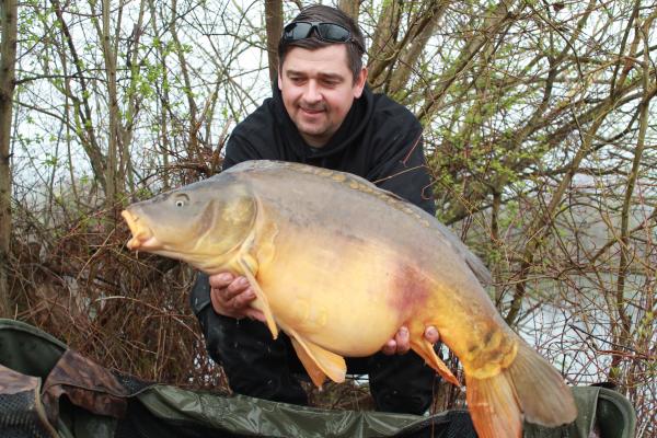 Fifty Fish-Buttercream 10 kg (Grundpreis 5,95 Euro).